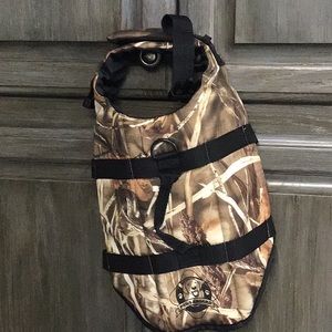 Dogs aboard camo vest